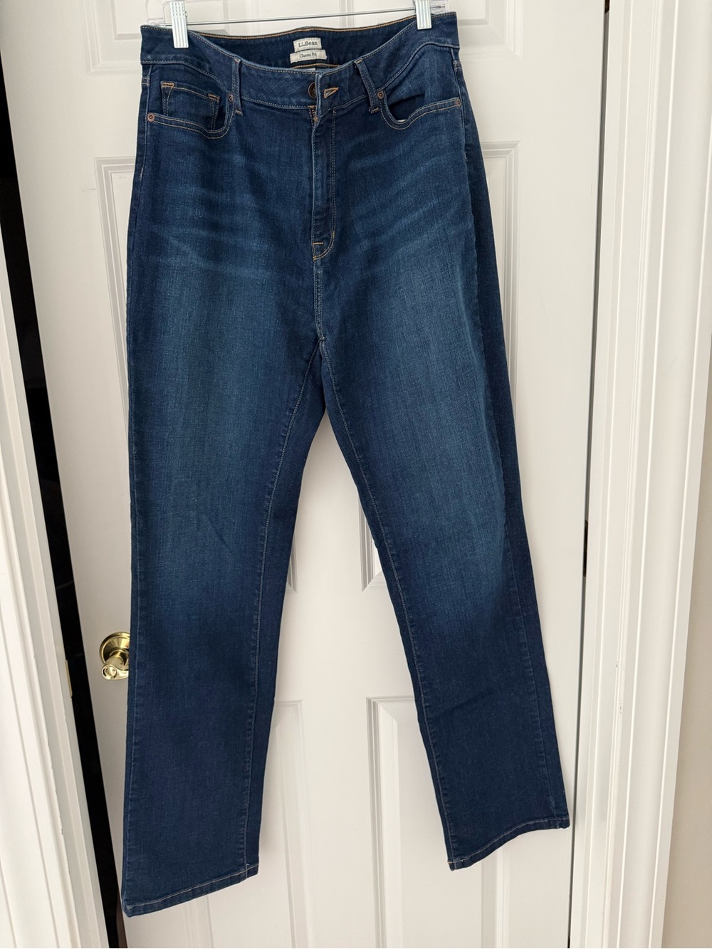 L.L. Bean Women's Straight Leg Jeans in Dark Blue Wash